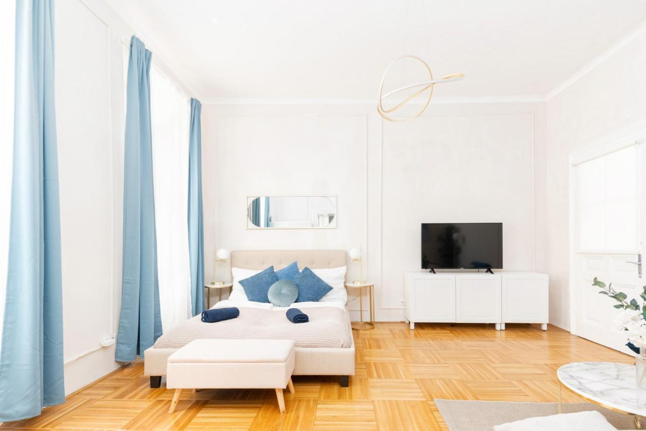 Апартаменты Spacious And Near Metro I Close To Parks I Akh Вена Экстерьер фото