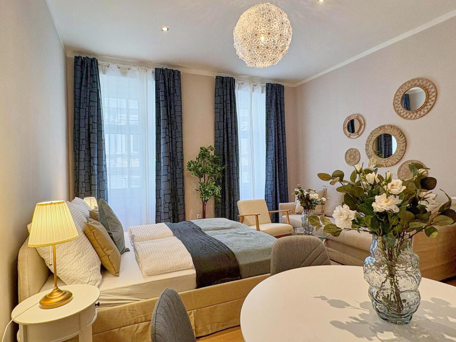 Апартаменты Spacious And Near Metro I Close To Parks I Akh Вена Экстерьер фото